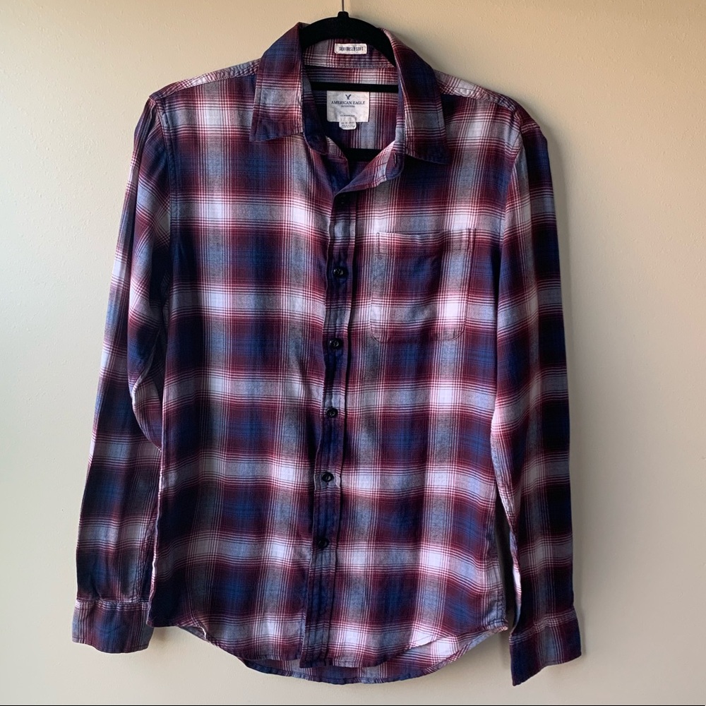 Men’s American Eagle shirt